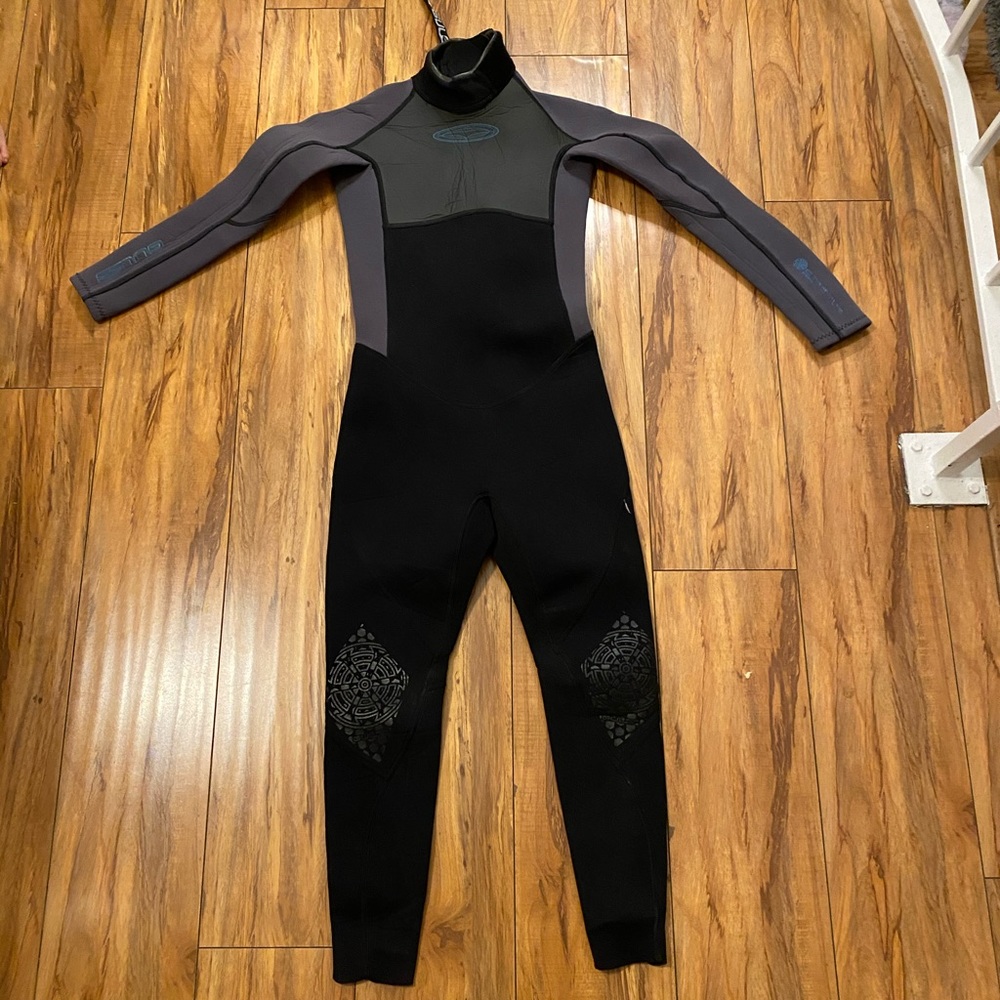 GUL Jr wetsuit